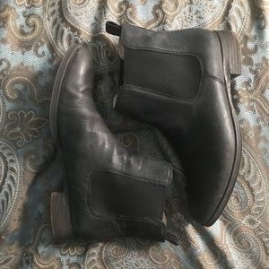 Clark’s Chelsea boots